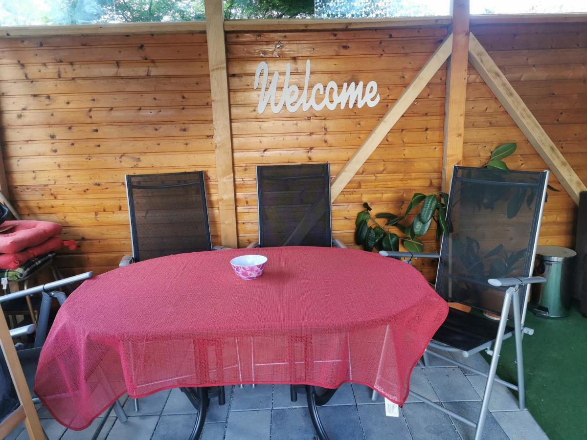 4-Zimmer-Wohnung Mit 6 Betten Bad Oeynhausen Exterior foto